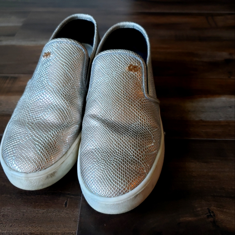 Authentic Gillio shoes size 8-8.5 silver loafers